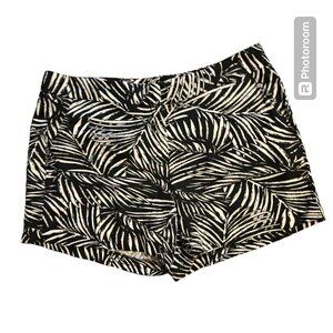 Saint Tropez West Size 10 Short‎ Black/White Leaves Linen/Rayon